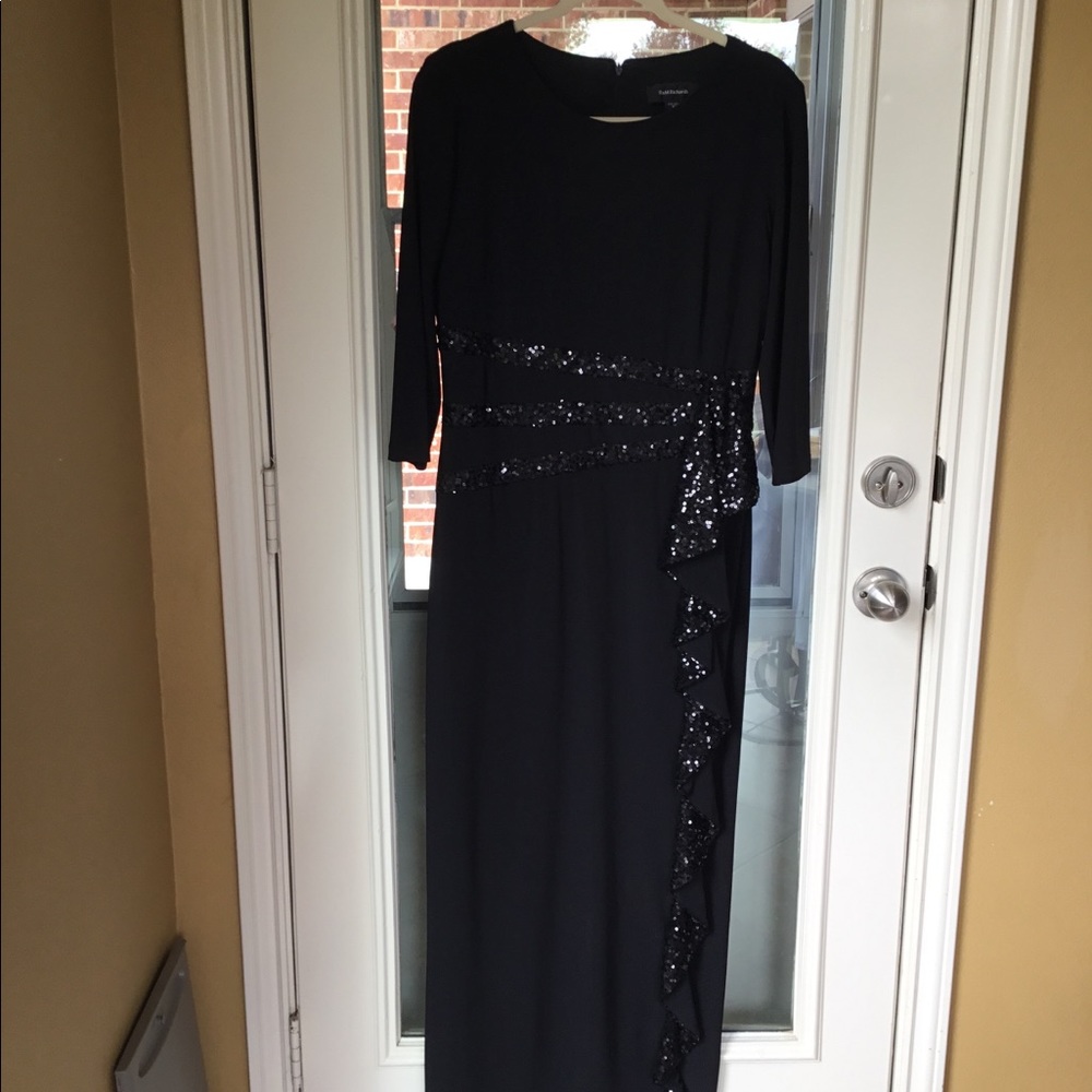 Semi formal, formal dress